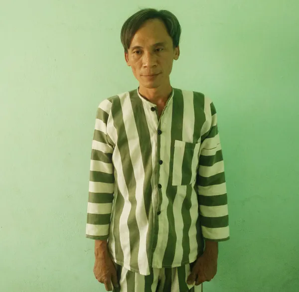 "Phê" ma túy, đánh đập mẹ nuôi